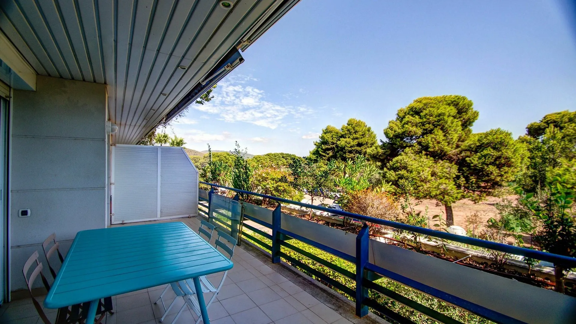 Maverik Terramar Sitges