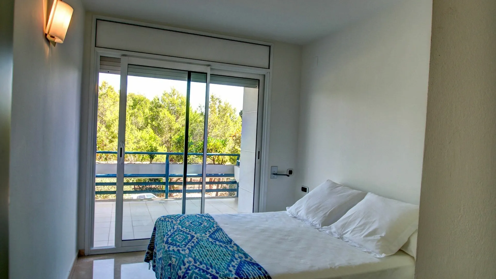 Maverik Terramar Sitges